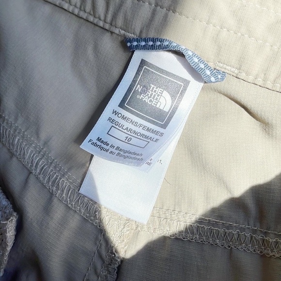 The North‎ Face Dune Beige Convertible Pants - Picture 9 of 10